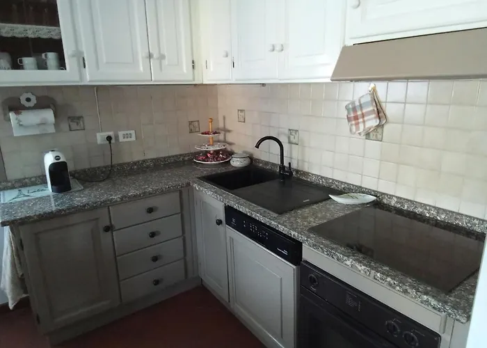 Loretta 마르시아나마리나